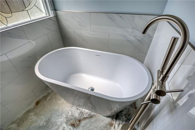 2123 Kellington Drive, Mcdonough, GA 30253