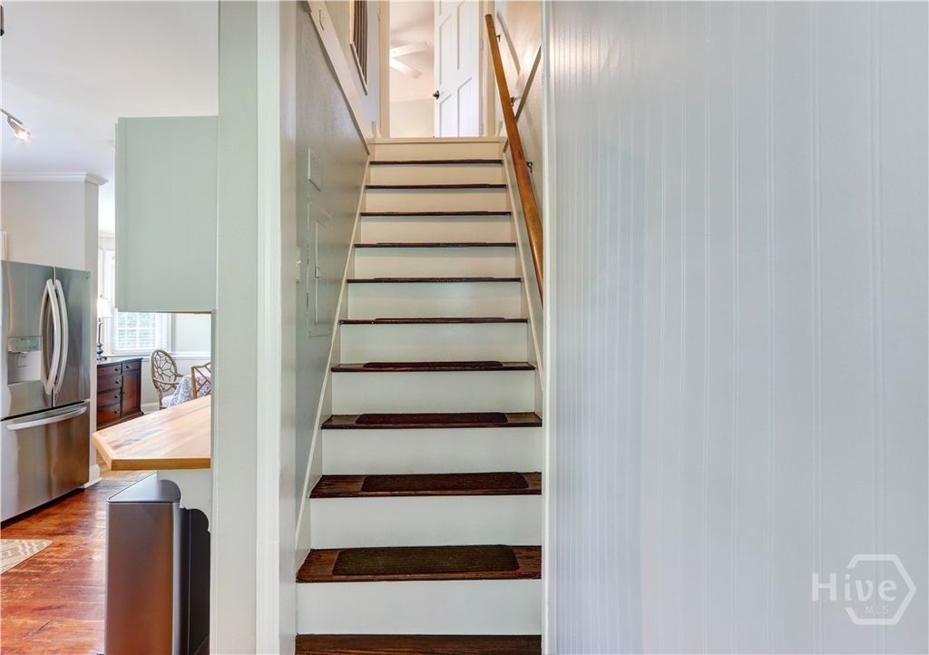 Image 16 of property listing at 423 E 57th Street, Savannah, GA 31405