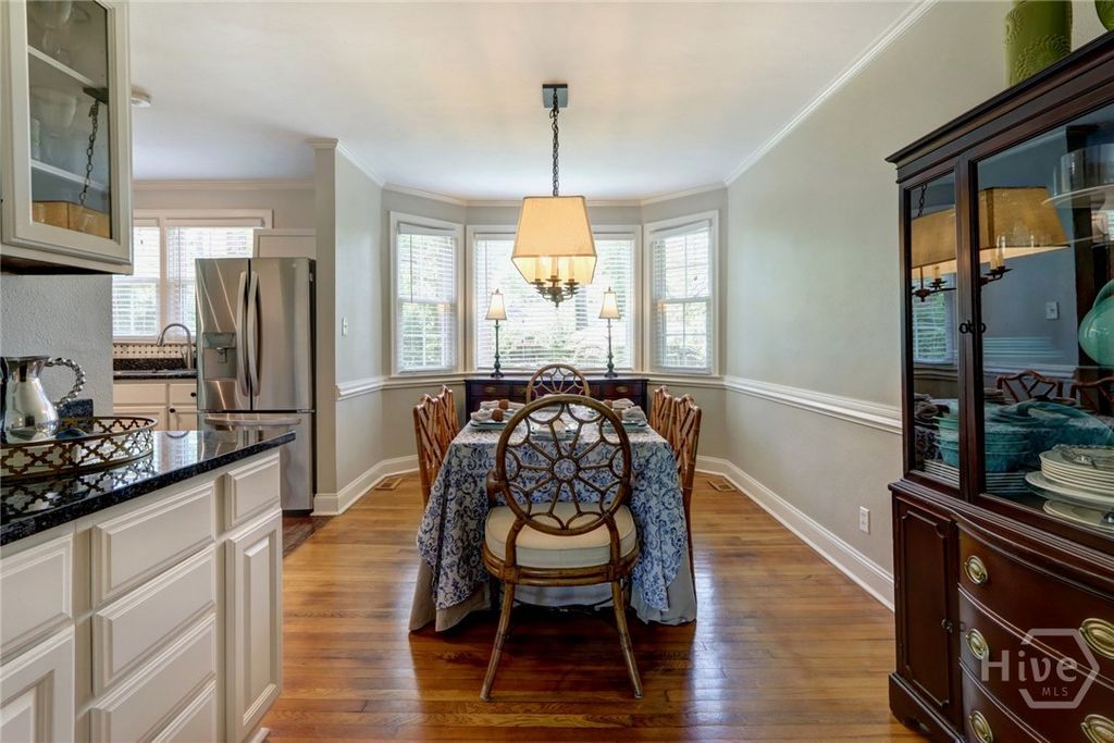 Image 9 of property listing at 423 E 57th Street, Savannah, GA 31405