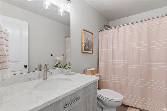 3296 W 3200 S, West Haven, UT 84401