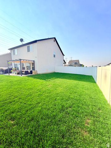 3296 W 3200 S, West Haven, UT 84401