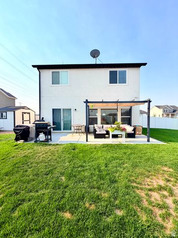 3296 W 3200 S, West Haven, UT 84401
