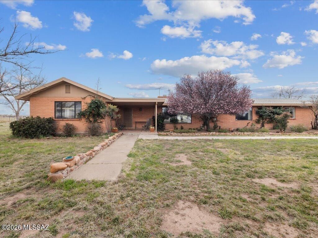25 Coyote Court, Sonoita, AZ 85637