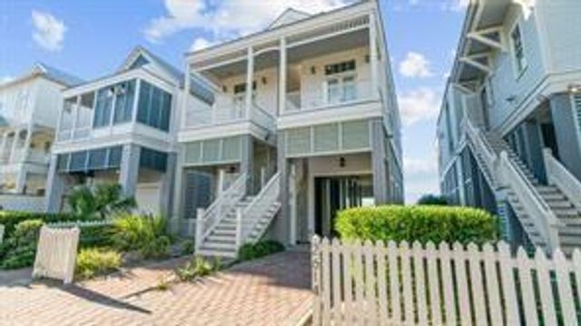 2614 E Seaside Drive, Galveston, TX 77550