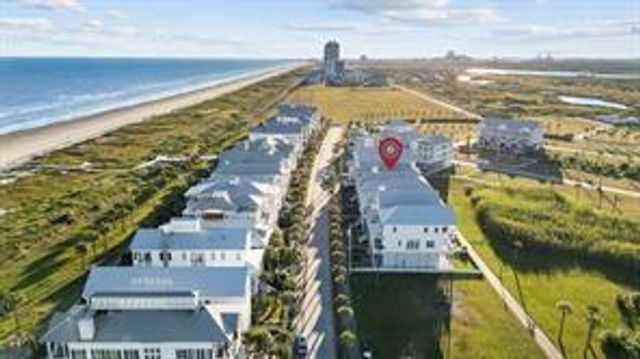 2614 E Seaside Drive, Galveston, TX 77550