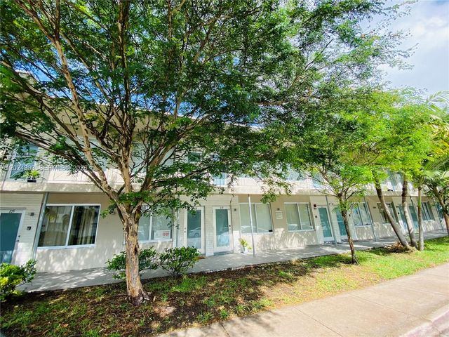 801 15th St 102, Miami Beach, FL 33139