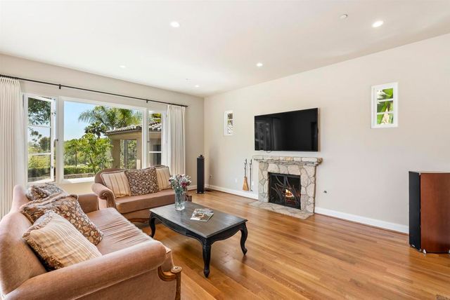 16733 Calle Hermosa, San Diego, CA 92127