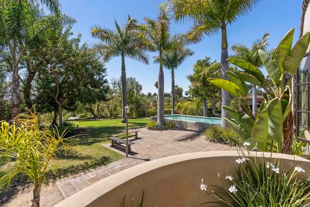 16733 Calle Hermosa, San Diego, CA 92127