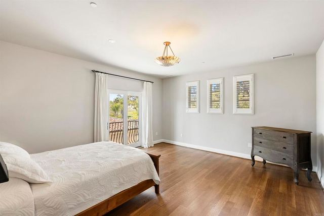 16733 Calle Hermosa, San Diego, CA 92127