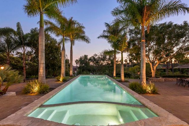 16733 Calle Hermosa, San Diego, CA 92127