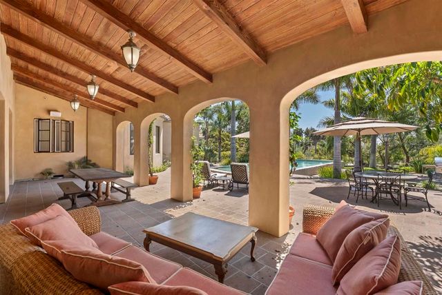 16733 Calle Hermosa, San Diego, CA 92127