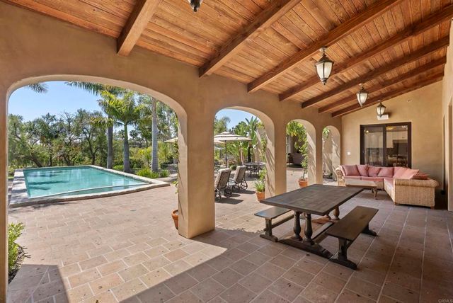 16733 Calle Hermosa, San Diego, CA 92127