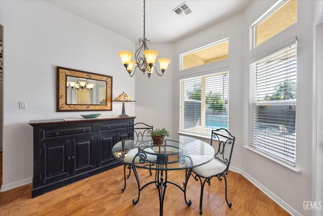 804 Revere Way, Bakersfield, CA 93312