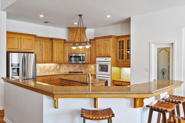 804 Revere Way, Bakersfield, CA 93312