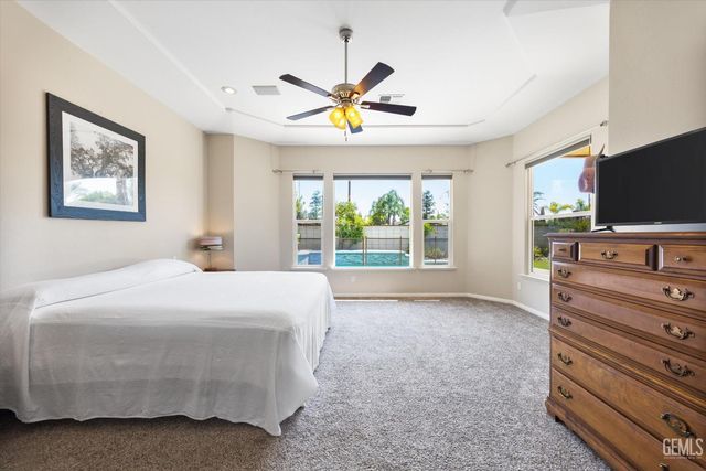804 Revere Way, Bakersfield, CA 93312