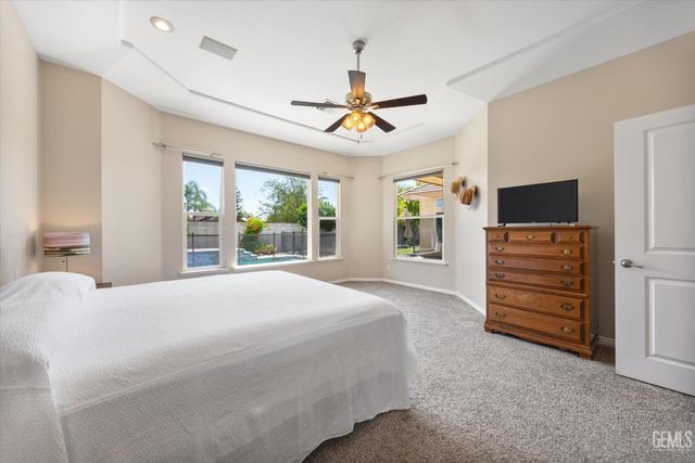 804 Revere Way, Bakersfield, CA 93312