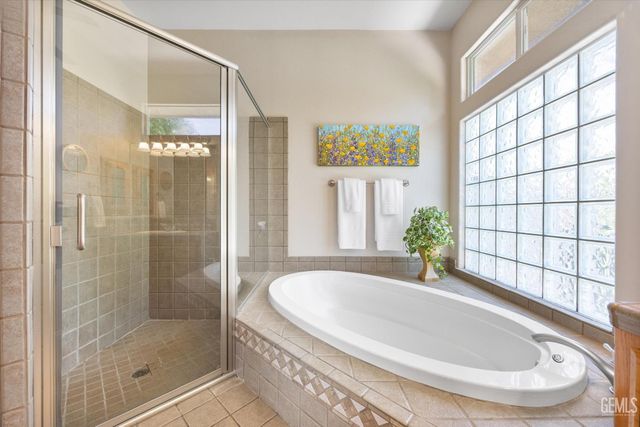 804 Revere Way, Bakersfield, CA 93312