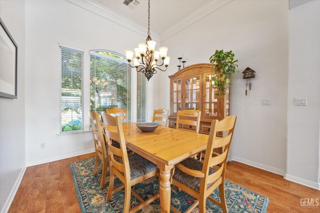 804 Revere Way, Bakersfield, CA 93312
