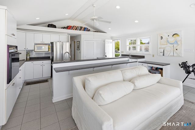 17-A Avenue A Avenue, Old Lyme, CT 06371