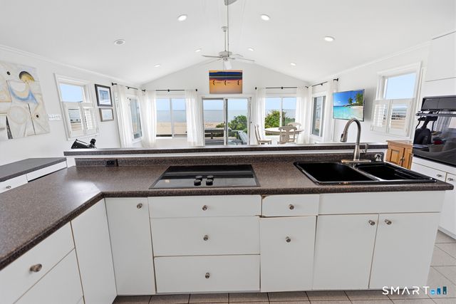 17-A Avenue A Avenue, Old Lyme, CT 06371