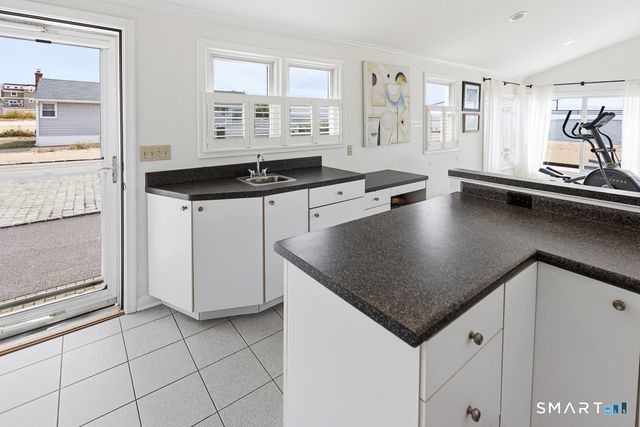 17-A Avenue A Avenue, Old Lyme, CT 06371