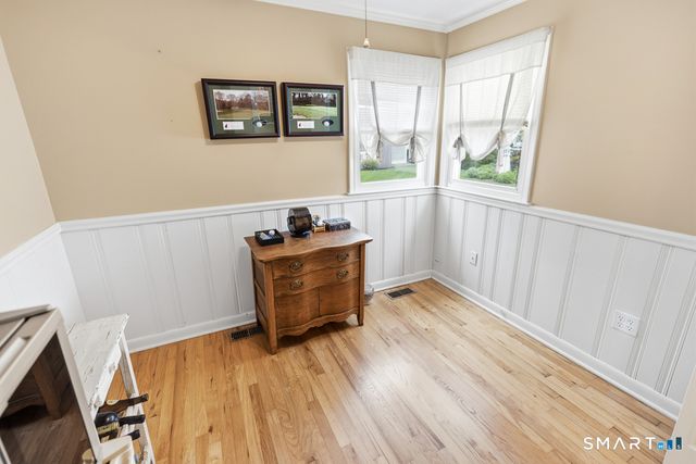 17-A Avenue A Avenue, Old Lyme, CT 06371