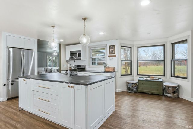 10209 Coverdale Road, Fort Wayne, IN 46809