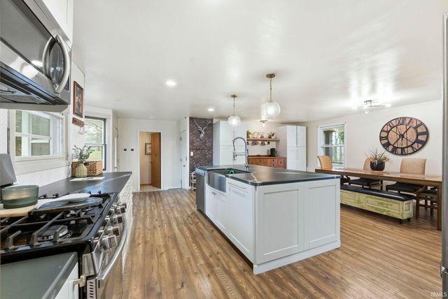 10209 Coverdale Road, Fort Wayne, IN 46809