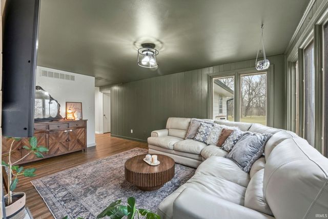 10209 Coverdale Road, Fort Wayne, IN 46809