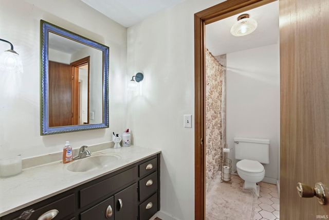 10209 Coverdale Road, Fort Wayne, IN 46809