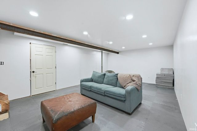 10209 Coverdale Road, Fort Wayne, IN 46809