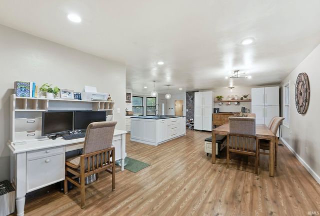 10209 Coverdale Road, Fort Wayne, IN 46809