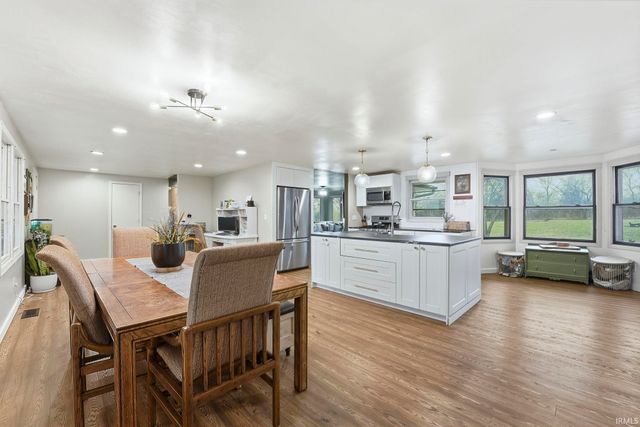 10209 Coverdale Road, Fort Wayne, IN 46809