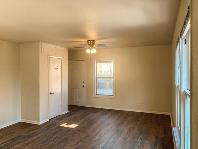 4926 Reiger Avenue B, Dallas, TX 75214