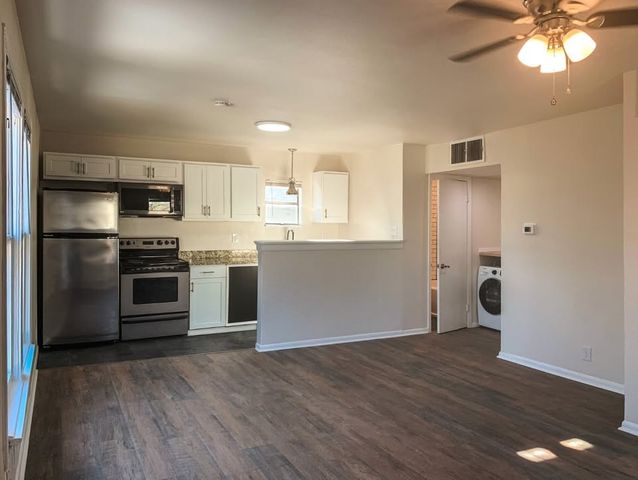 4926 Reiger Avenue B, Dallas, TX 75214