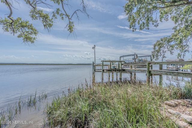 15974 SHARK Road W, Jacksonville, FL 32226