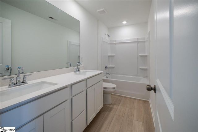 124 Selton Place, Taylors, SC 29687