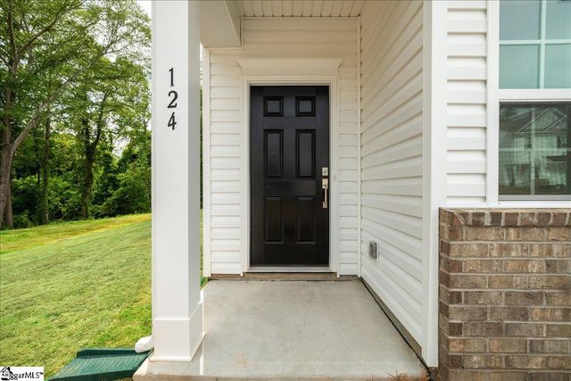 124 Selton Place, Taylors, SC 29687