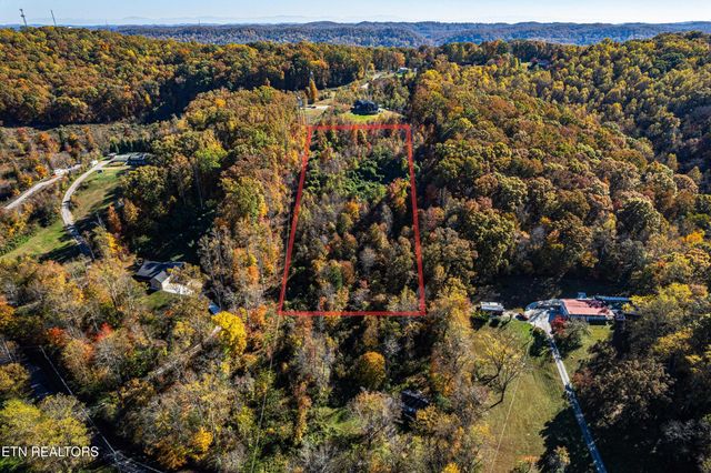 247 Mahoney Rd, Oliver Springs, TN 37840