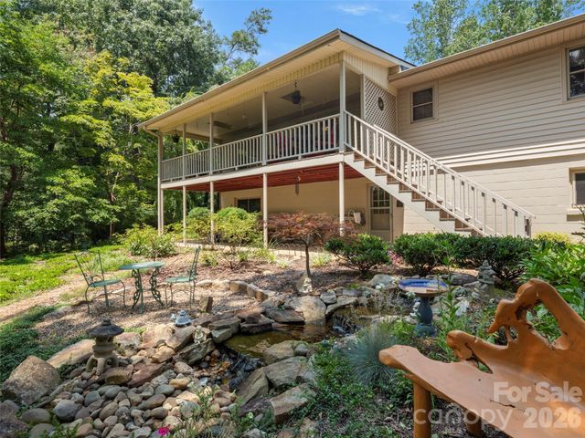 340 Sycamore Drive, Arden, NC 28704