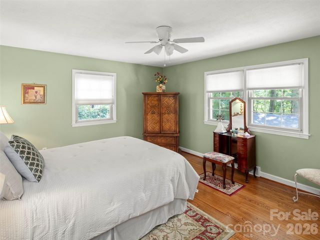 340 Sycamore Drive, Arden, NC 28704