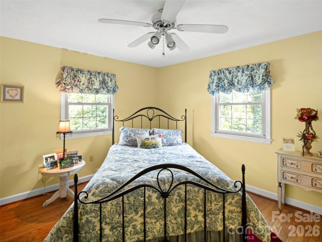 340 Sycamore Drive, Arden, NC 28704