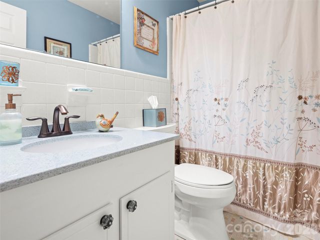 340 Sycamore Drive, Arden, NC 28704