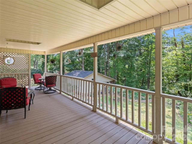 340 Sycamore Drive, Arden, NC 28704