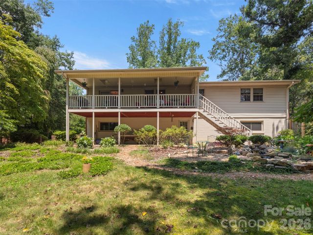 340 Sycamore Drive, Arden, NC 28704