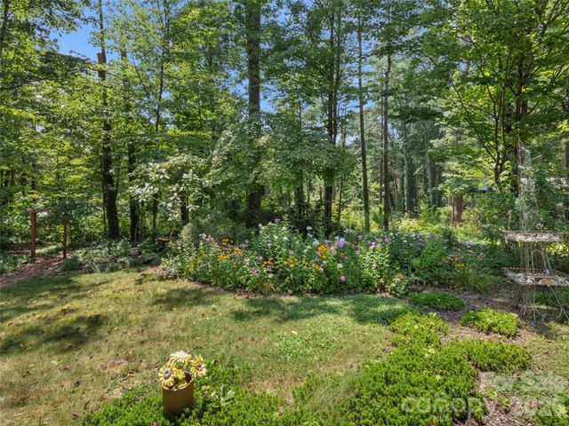 340 Sycamore Drive, Arden, NC 28704