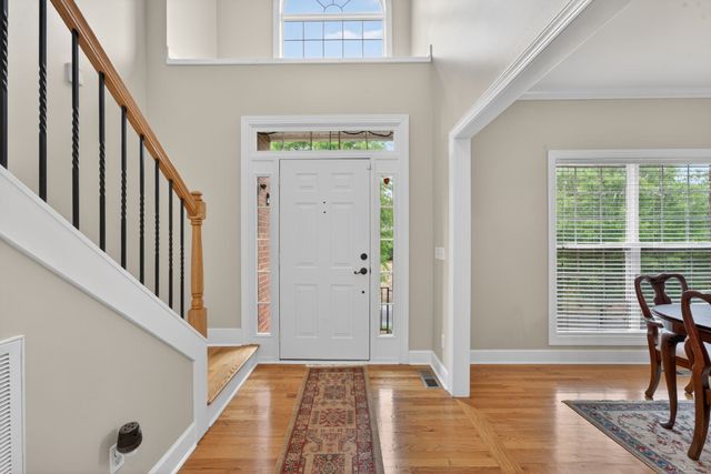 1046 Island Brook Dr, Hendersonville, TN 37075