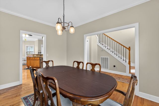 1046 Island Brook Dr, Hendersonville, TN 37075