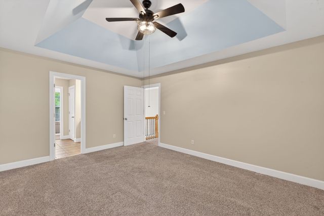 1046 Island Brook Dr, Hendersonville, TN 37075