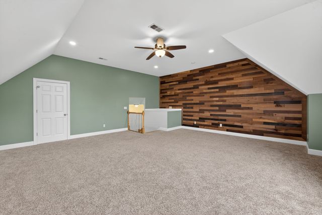 1046 Island Brook Dr, Hendersonville, TN 37075